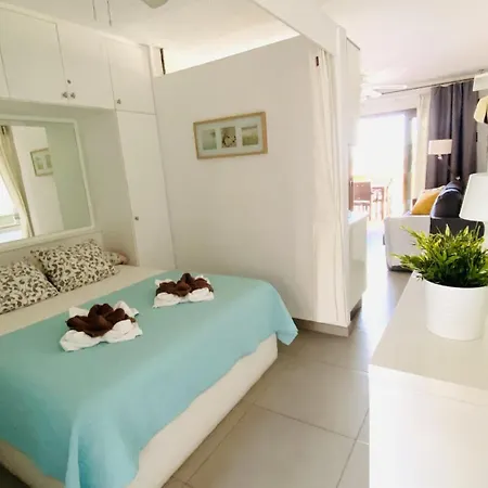 아파트 Royal Garden Sea Views By Deihu Experiences *